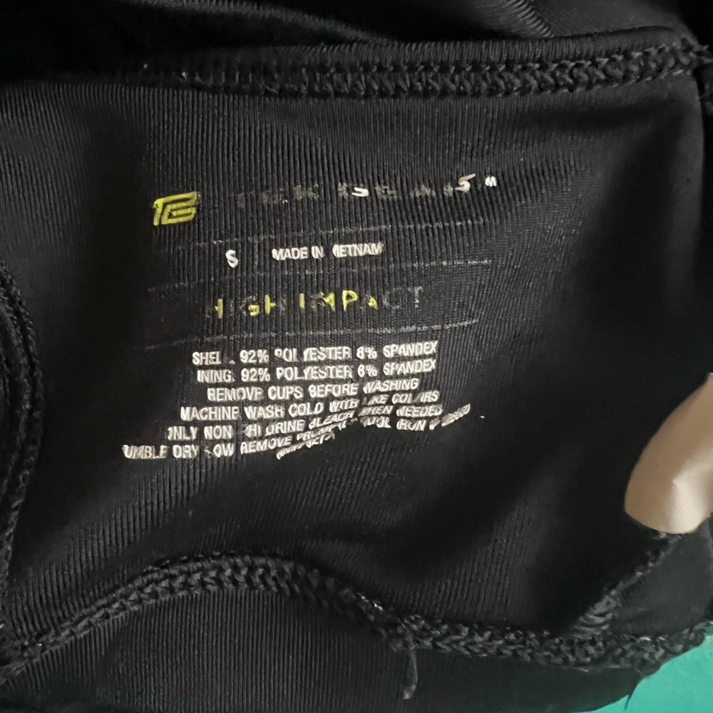 Black womens sports bra size small - Picture 2 of 3